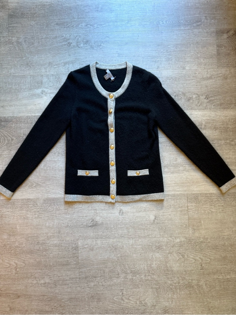 Charter Club 2 Ply Cashmere Cardigan Size S Gold Button Lady Preppy Country Club